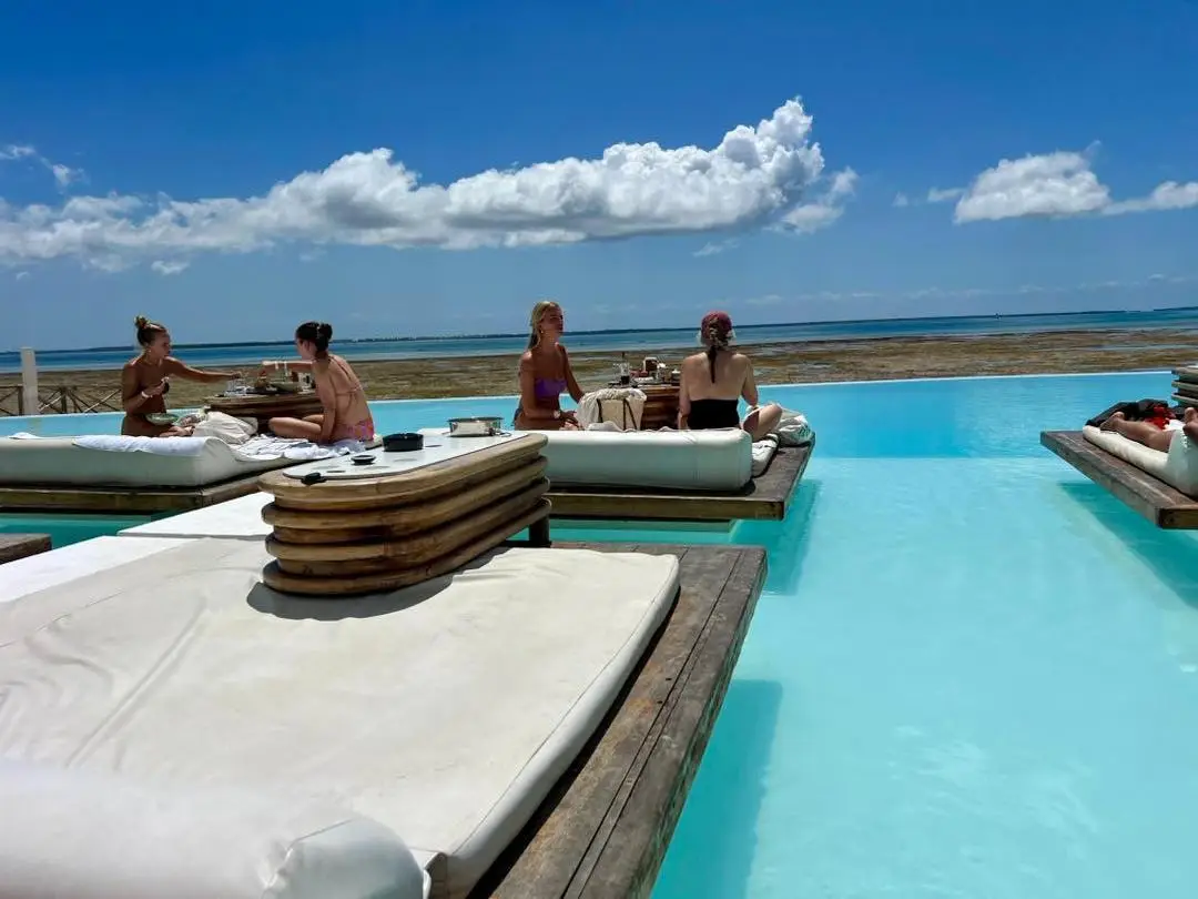 WhatsApp_Image_2025-10-22_corrected